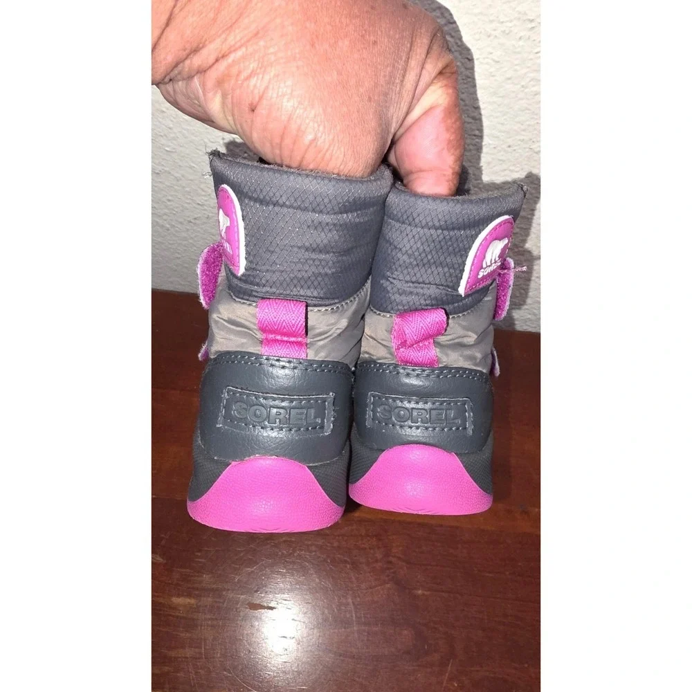 Sorel Girls Cerrelle Winter Boots Size 10 Gray & Pink‎ Waterproof Insulated